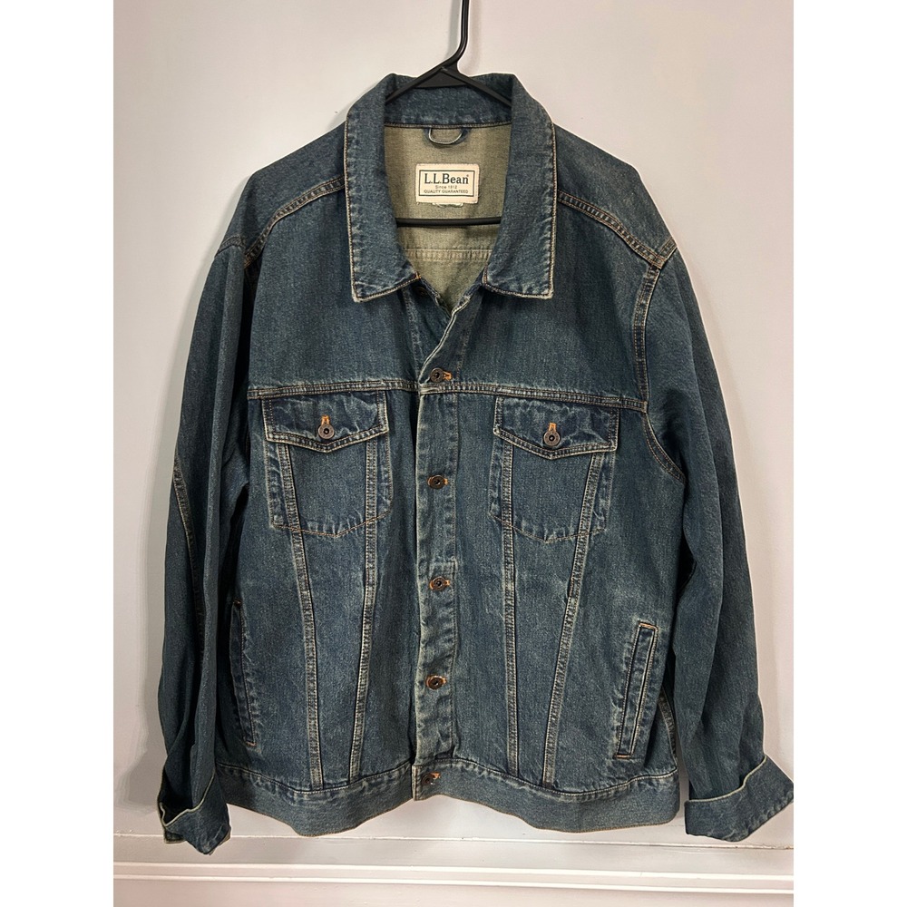 LL Bean Mens Denim Trucker Jacket Medium Wash Blue Cotton Jean Jacket Large